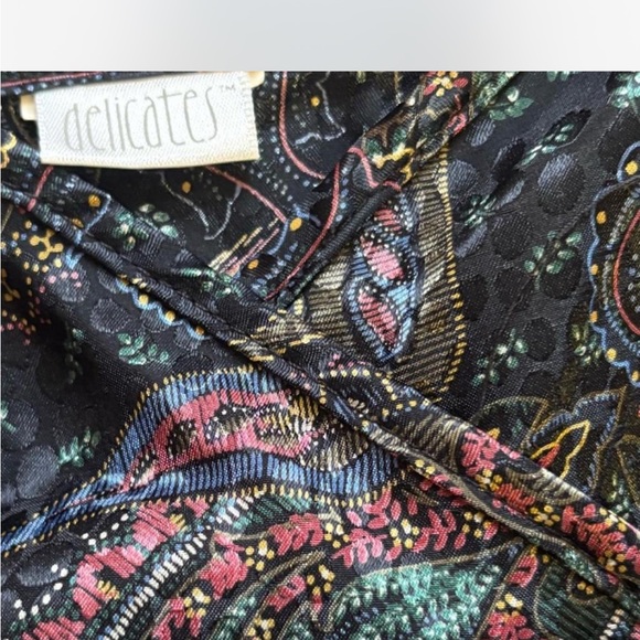 1990s Vintage Colorful Paisley Print Nightgown Lingerie - Picture 4 of 8